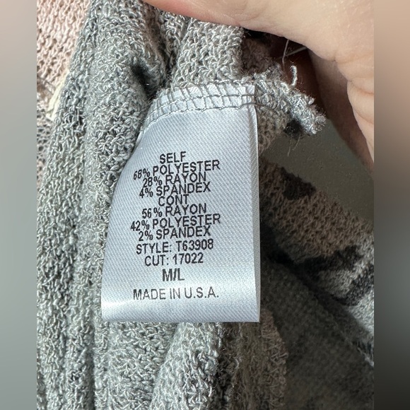 ODDY Pink Camo and Gray Animal Print Top Size M/L Boat Neck Dolman Sleeves - Picture 6 of 6